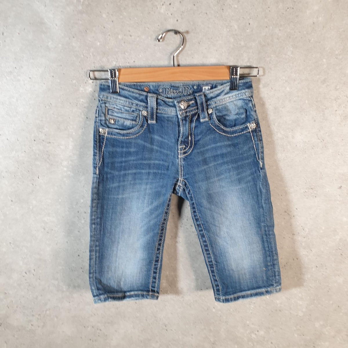 Vintage Miss Me Baggy Y2K Hip Hop Jeans Shorts Jorts Womens W24 Blue Denim Low Rise