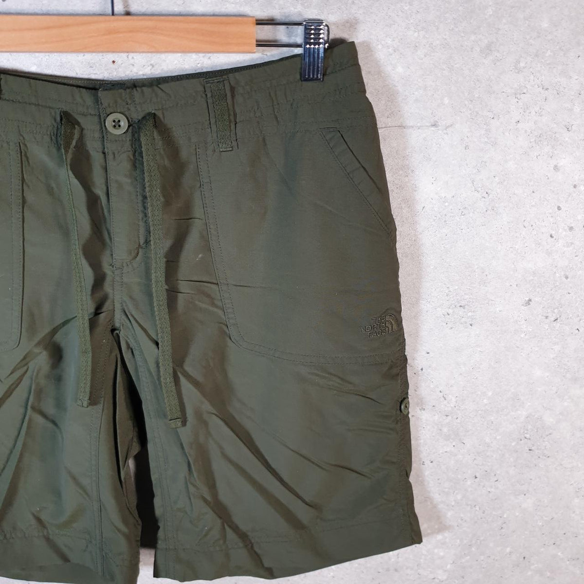 Vintage The North Face TNF Shorts Jorts Chino Cargo Womens UK12 Green Baggy Cotton