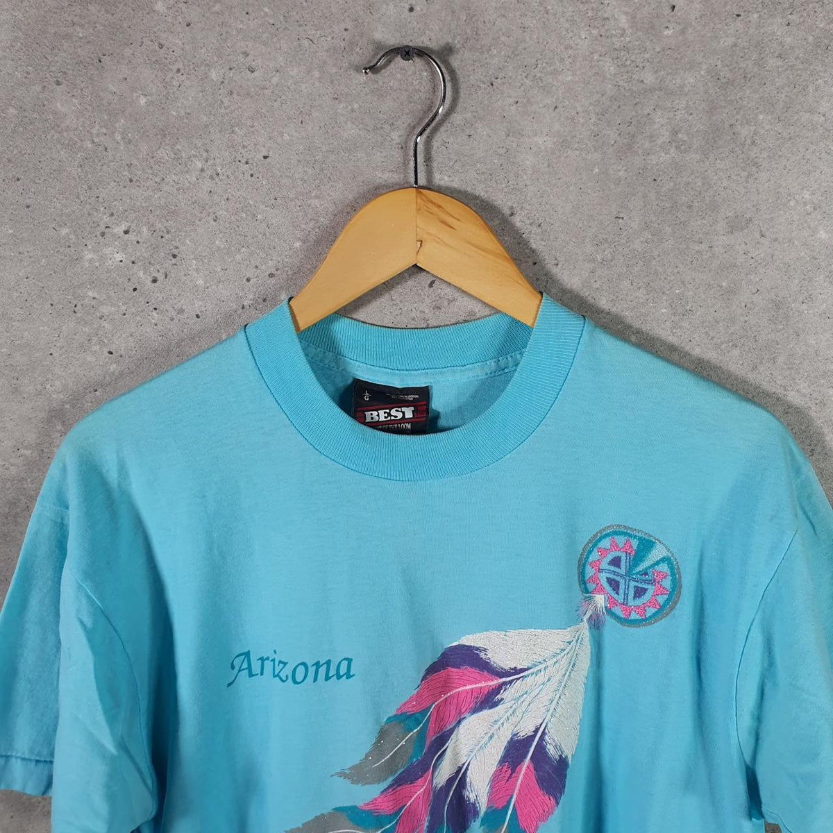 Vintage Fruit of the Loom Best Arizona Feather Single Stitch T Shirt Men’s Large Blue Big Fish Vintage