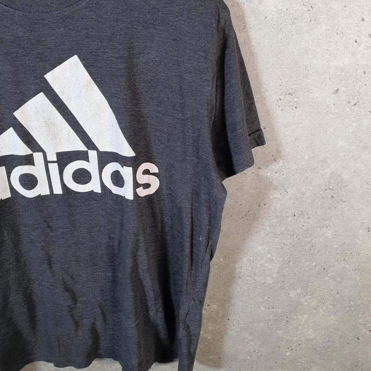 Vintage Adidas Spellout T Shirt Men’s Small Grey Three Stripes Logo Athletic