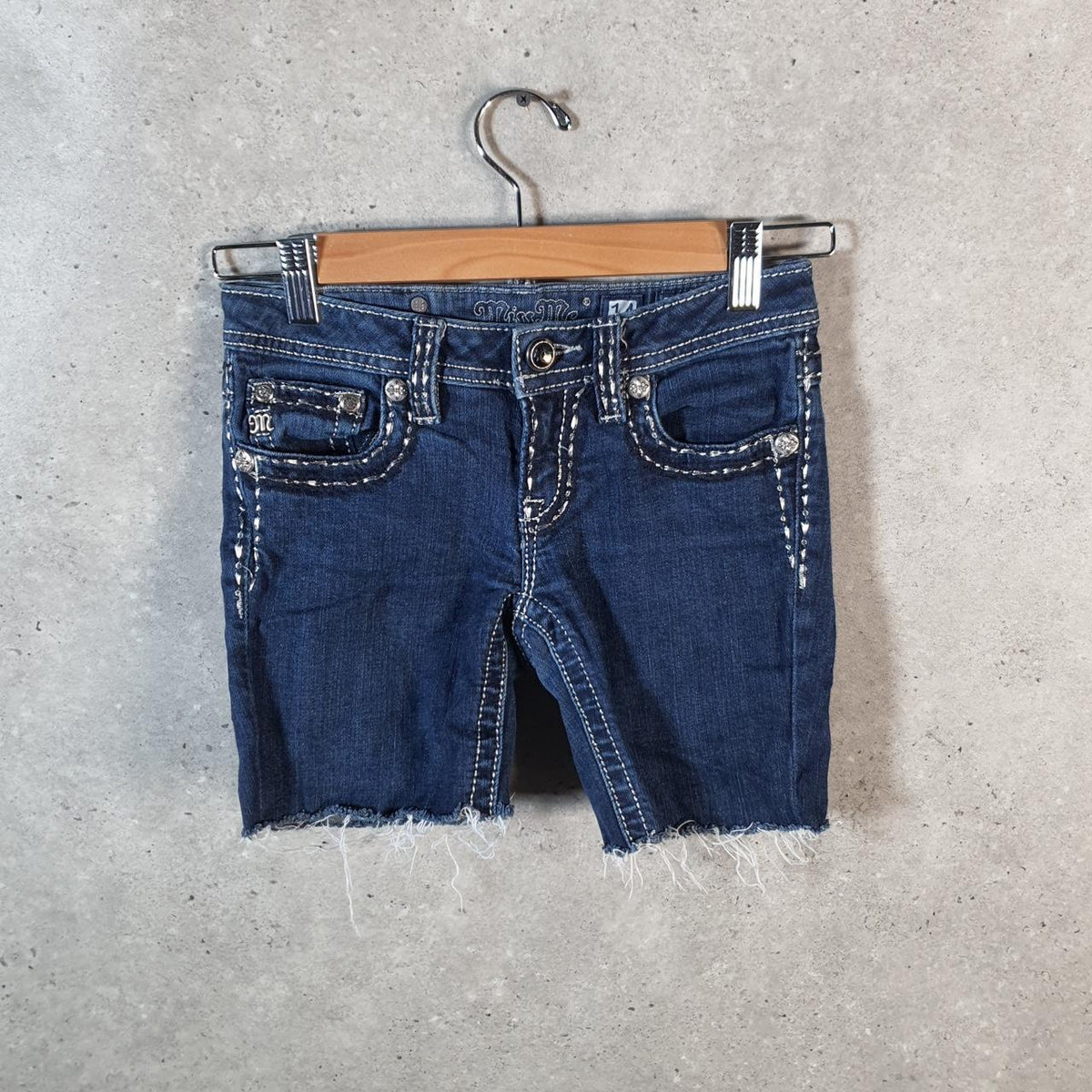 Vintage Miss Me Baggy Y2K Hip Hop Jeans Shorts Jorts Womens W24 Blue Denim Low Rise