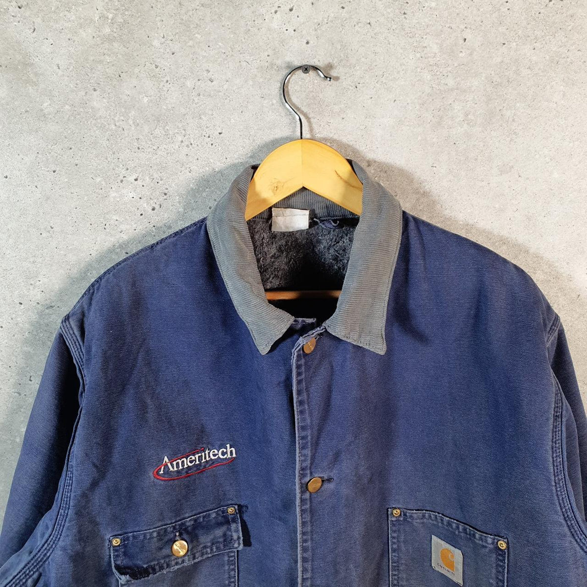 Vintage Carhartt Barn Chore Blanket Lined Jacket Men’s Large Blue Canvas USA Big Fish Vintage