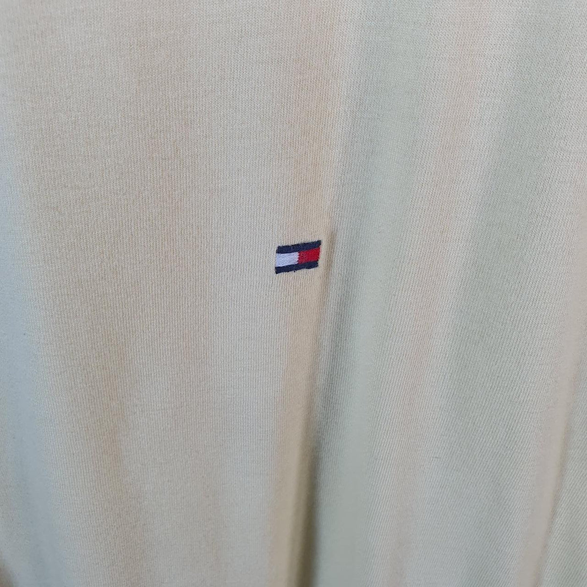 Vintage Tommy Hilfiger T Shirt Men’s 2XL Yellow Custom Fit Embroidered Logo