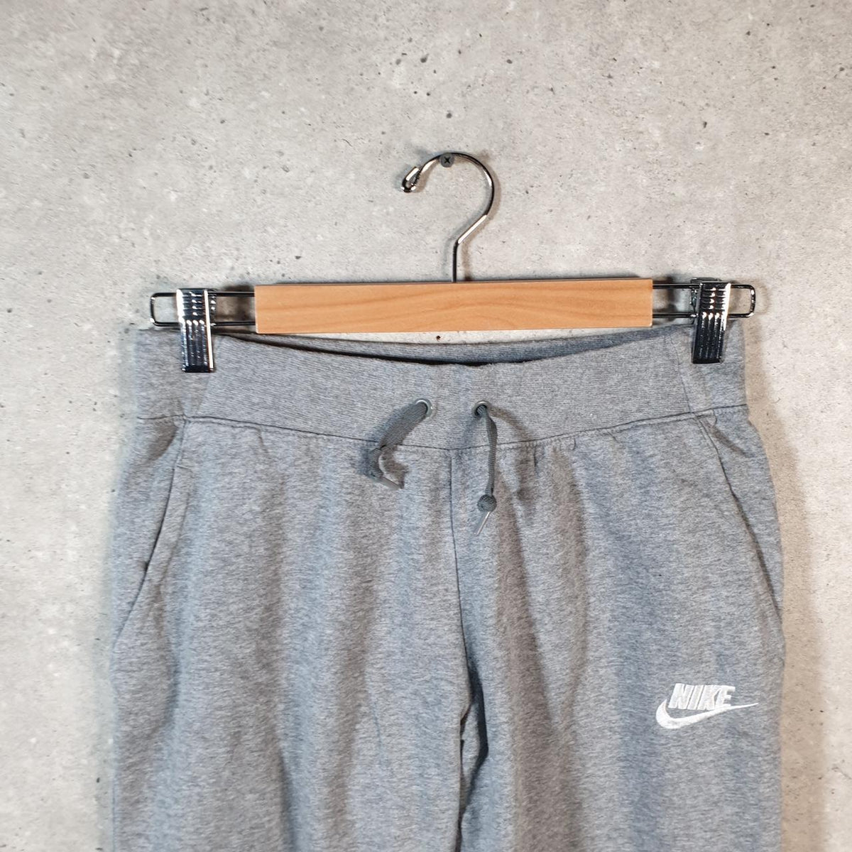 Vintage Nike Club Sweatpant Joggers Womens Large Grey Swoosh Sports Tracksuit Big Fish Vintage