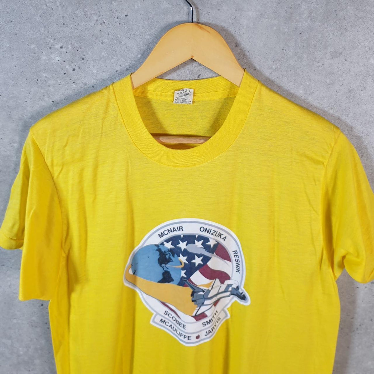 Vintage Screen Stars McNair Onizuka Resnik 90s USA Single Stitch T Shirt Men’s Large Yellow C8930