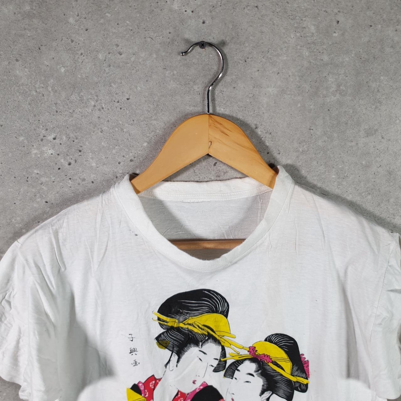 Vintage Chinese Graphic 90s USA Single Stitch T Shirt Men’s XS XSmall White Big Fish Vintage