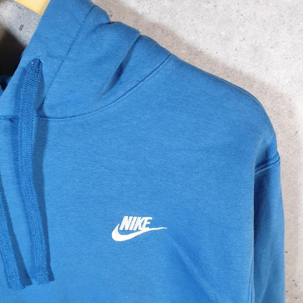 Vintage Nike Club Embroidered Hoodie Men’s Medium Blue Swoosh Y2K Pullover
