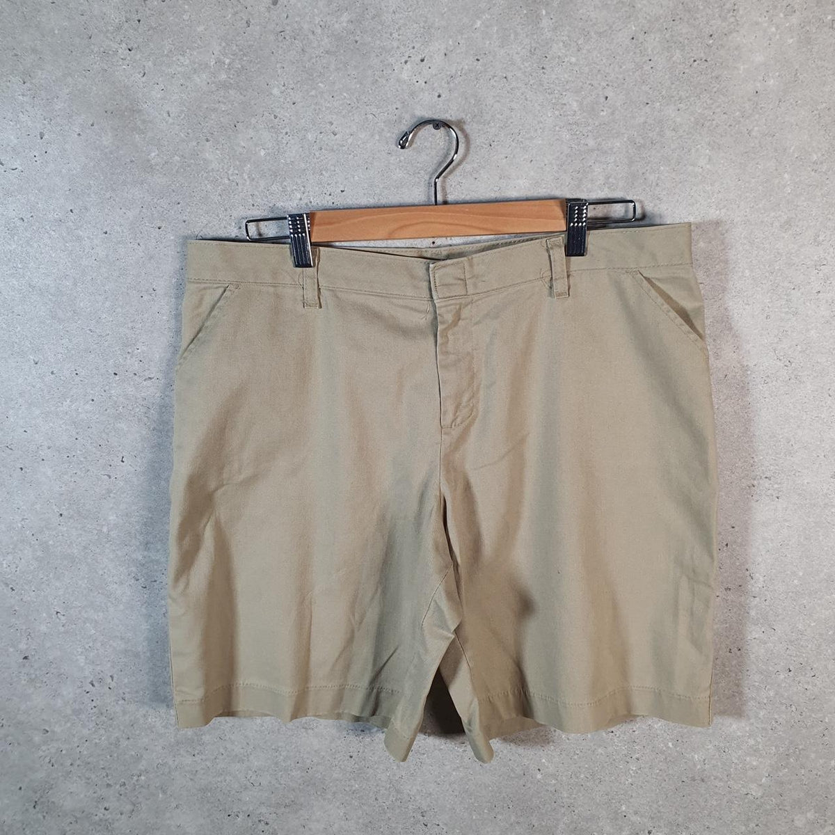 Vintage Dickies Carpenter Shorts Jorts Cargo Womens W36 Brown Relaxed Fit Baggy Big Fish Vintage