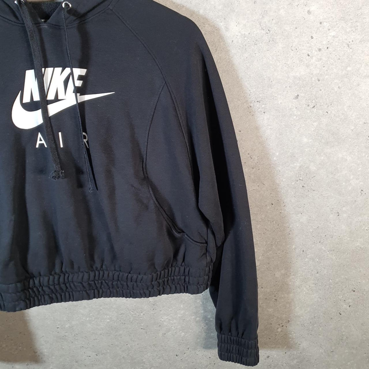 Vintage Nike Air Cropped Hoodie Womens Medium Black Swoosh Y2K Pullover Logo