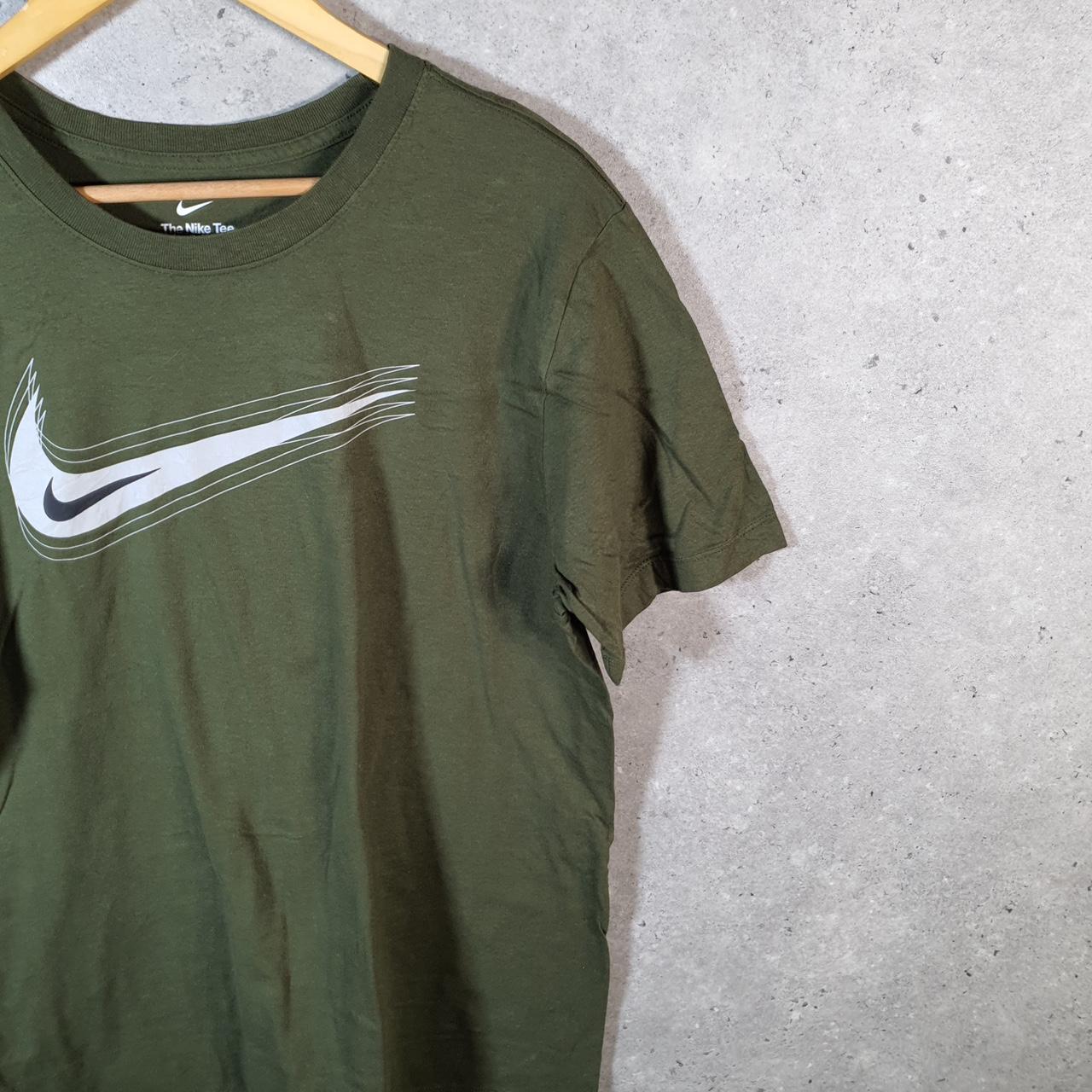 Vintage Nike Club T Shirt Men’s Medium Green Swoosh Y2K Pullover Logo