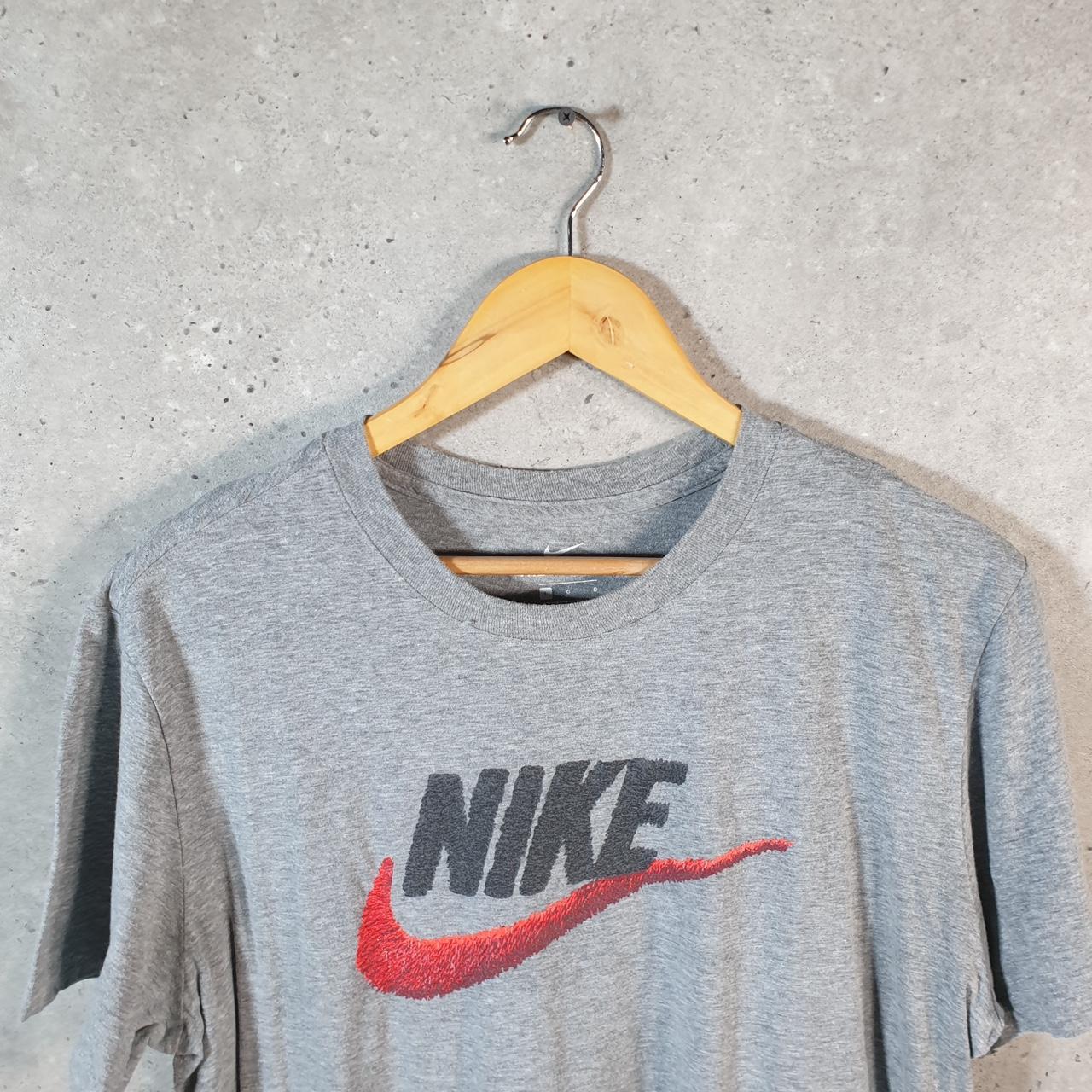 Vintage Nike T Shirt Men’s Large Grey Printed Single Swoosh Logo Athletic C8252