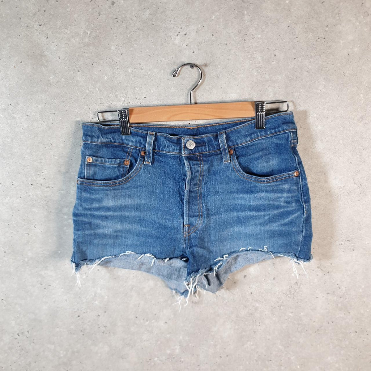 Vintage Levi’s 501 Cut Off Baggy Shorts Jorts Cargo Womens W29 Blue Relaxed Denim