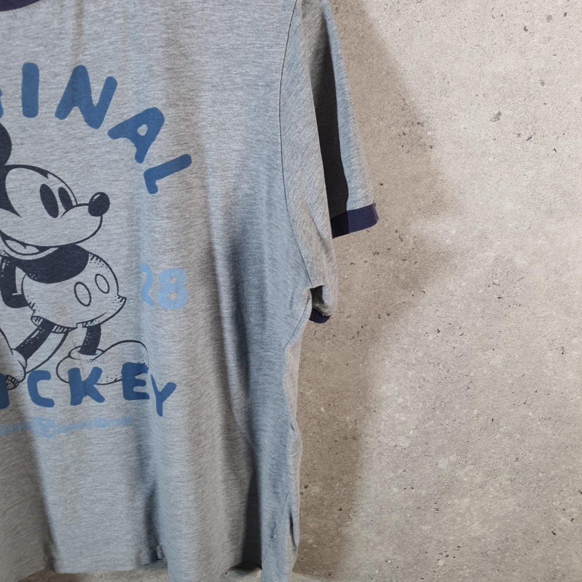 Vintage Disney Land Mickey Mouse T Shirt Men’s Small Grey Graphic Cartoon