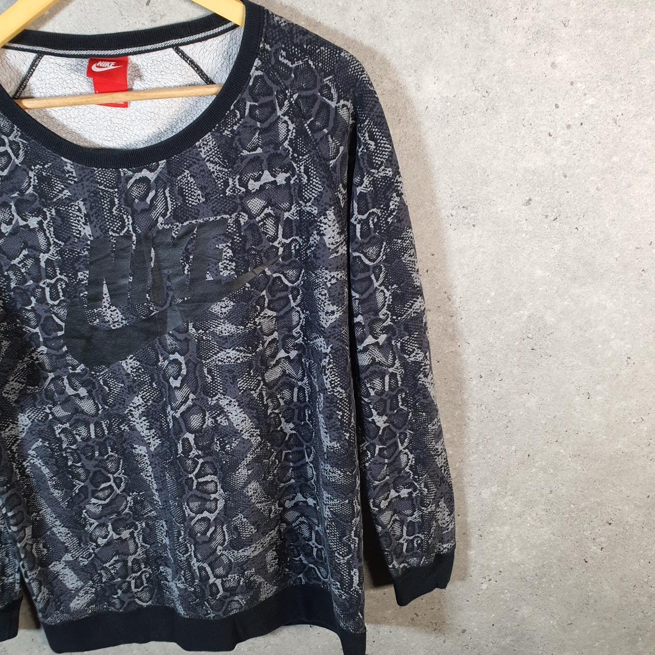 Vintage Nike Spellout Sweatshirt Womens Small Grey Swoosh Y2K Pullover