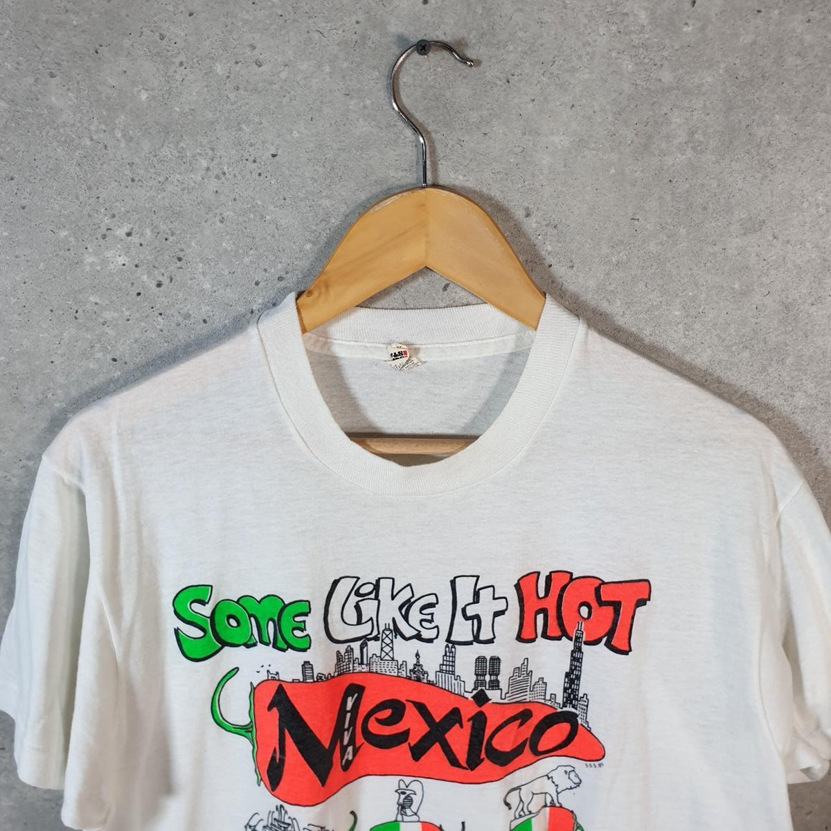 Vintage Screen Stars Mexico Graphic USA Single Stitch T Shirt Men’s Small White Big Fish Vintage