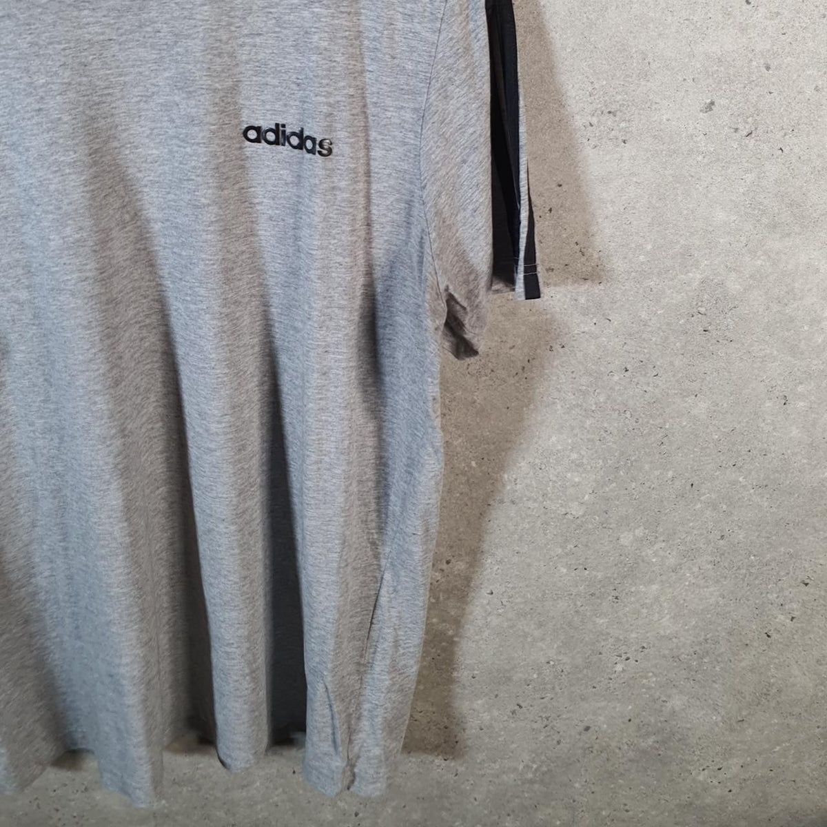 Vintage Adidas Spellout Retro T Shirt Men’s Large Grey Three Stripes Logo
