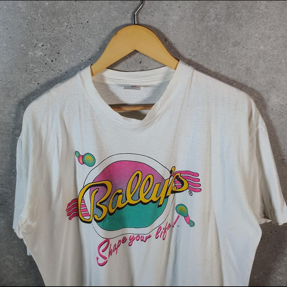 Vintage Ballys Shape Your Life Graphic 90s USA Single Stitch T Shirt Men’s Medium White C9506