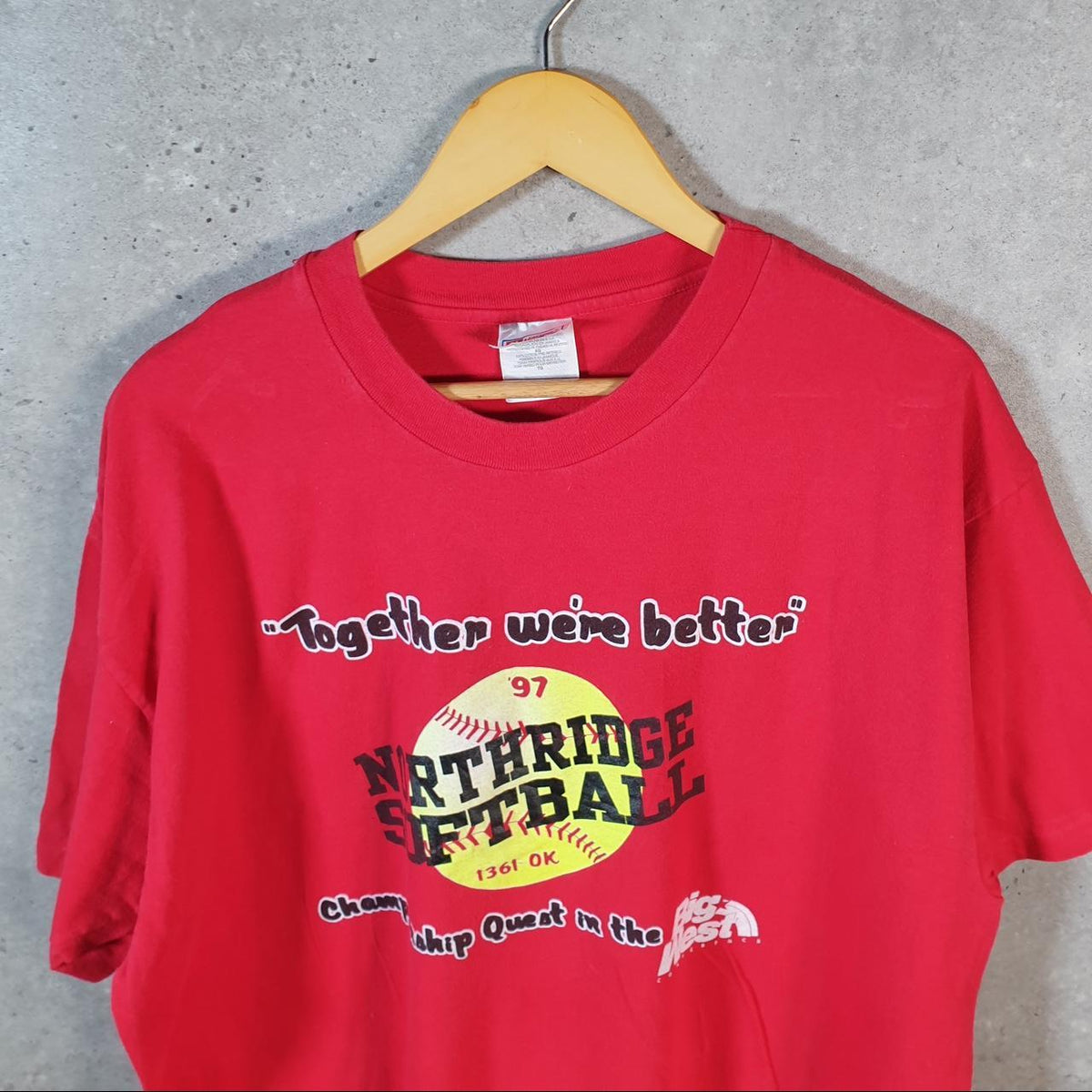 Vintage Hanes Beefy Northridge Softball 1997 USA Single Stitch T Shirt Men’s XL Red C9406