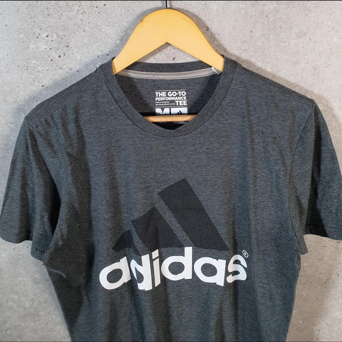 Vintage Adidas Go Tee T Shirt Shirt Men’s Medium Grey Three Stripes Logo Athletic C9676