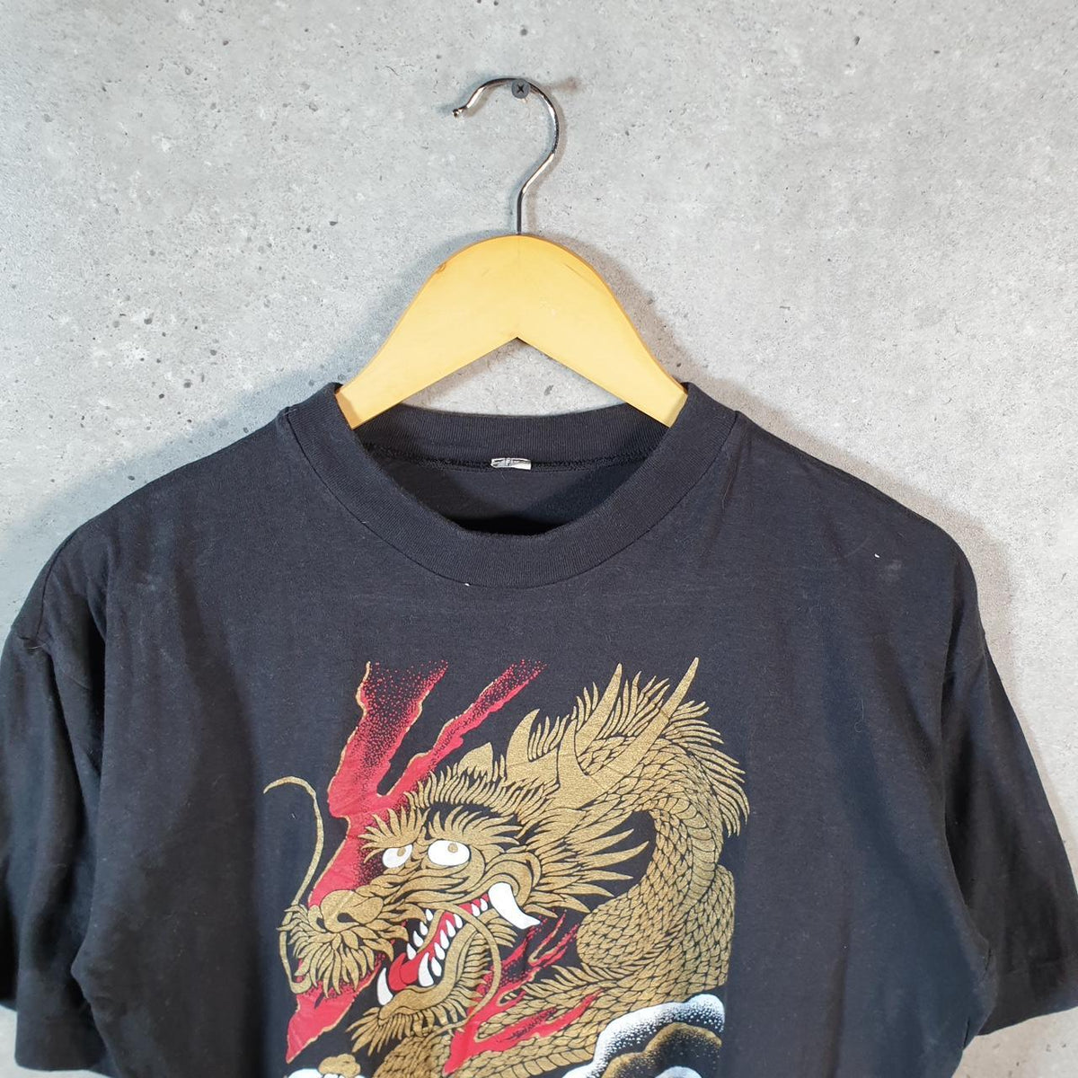 Vintage Chinese Dragon Graphic 90s USA Single Stitch T Shirt Men’s Small Black C9630