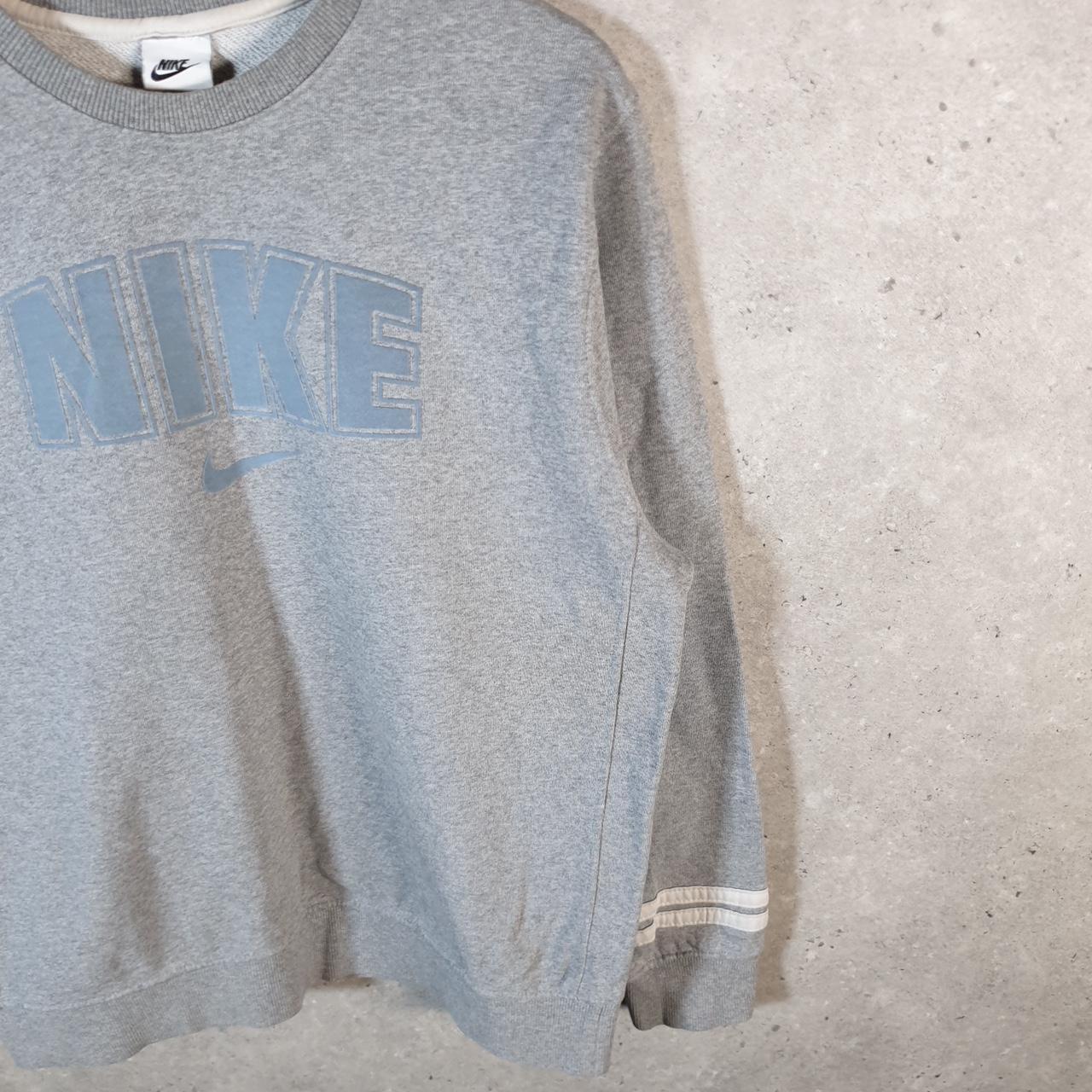 Vintage Nike Spellout Sweatshirt Womens Medium Grey Swoosh Y2K Pullover