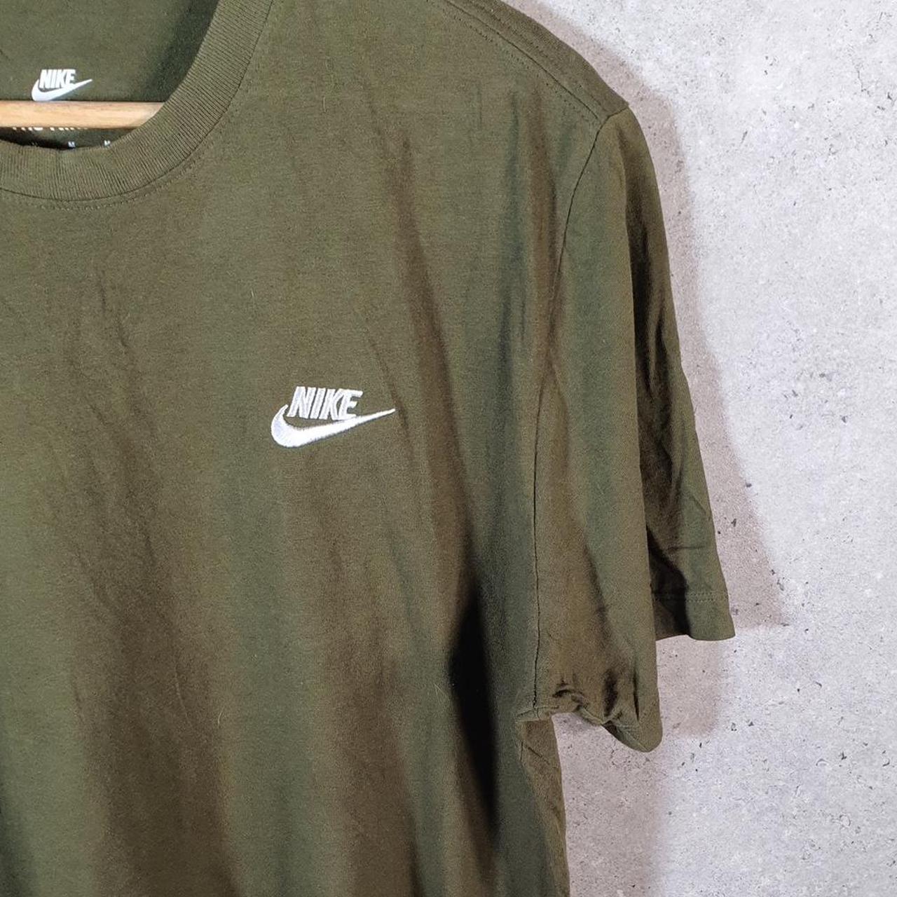 Vintage Nike Embroidered Club T Shirt Men’s Medium Khaki Green Swoosh Athletic