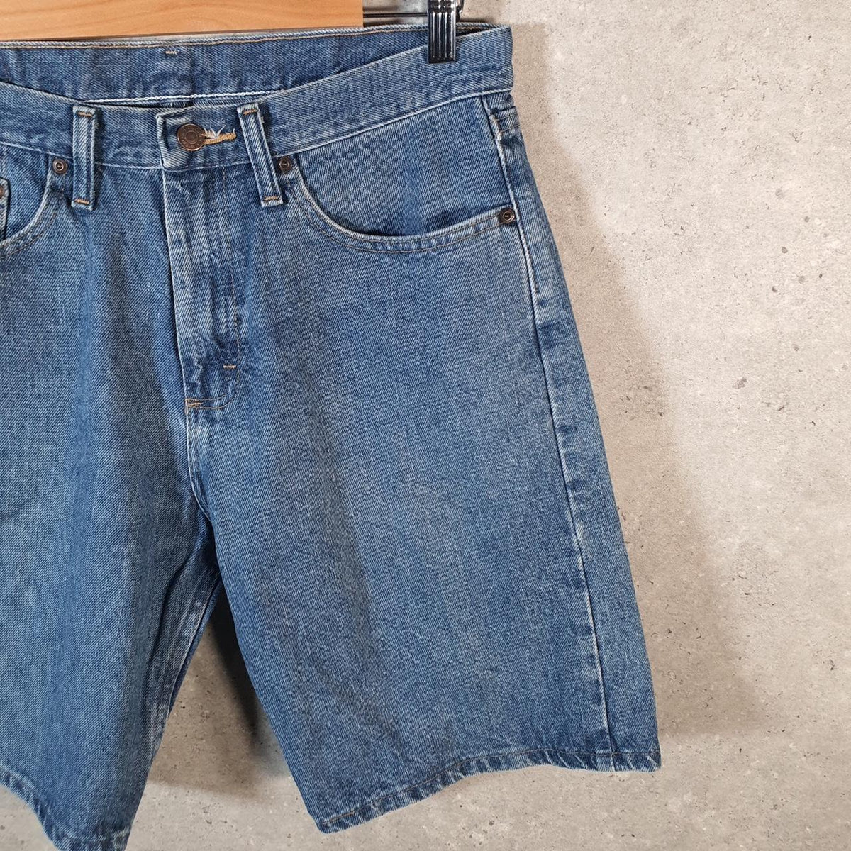 Vintage Wrangler Denim Shorts Jorts Cargo Men’s W32 Blue Baggy Cotton