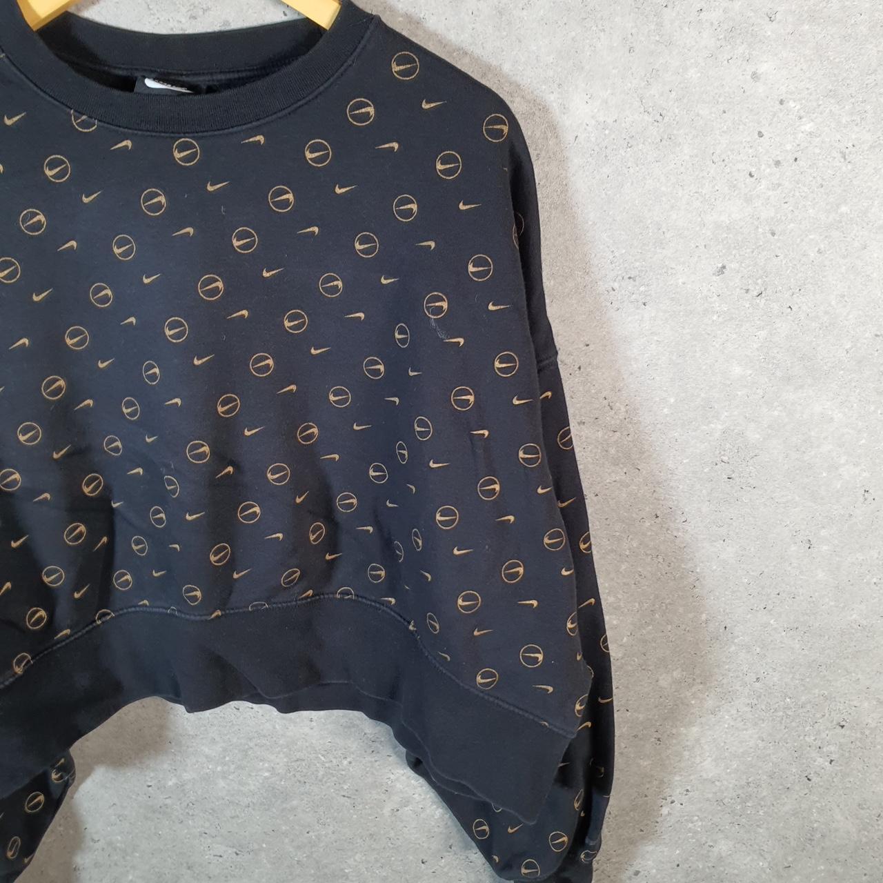 Vintage Nike All Over Cropped Sweatshirt Womens M Black Swoosh Y2K Pullover Logo