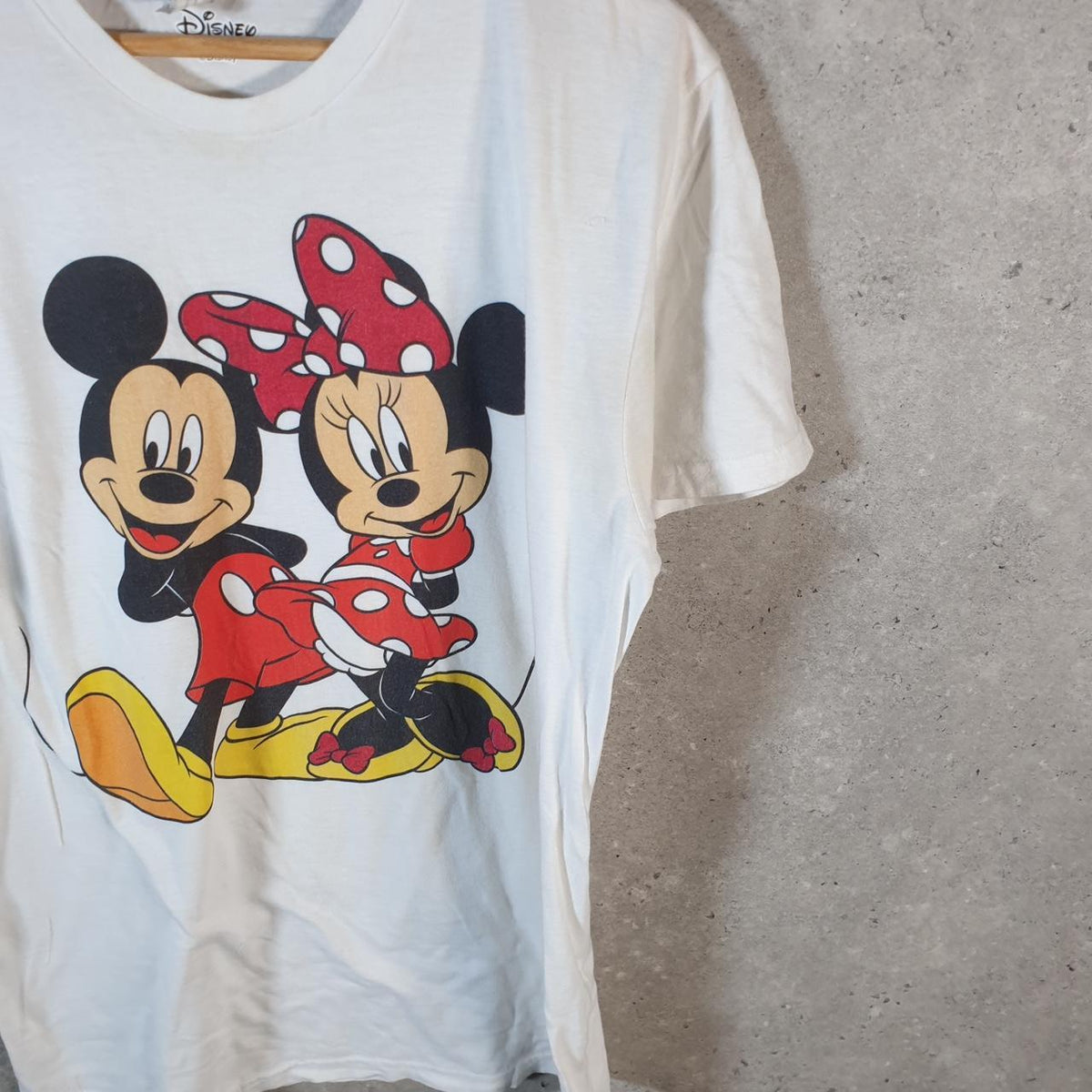 Vintage Disney Land Mickey Mouse T Shirt Men’s Medium White Graphic Cartoon