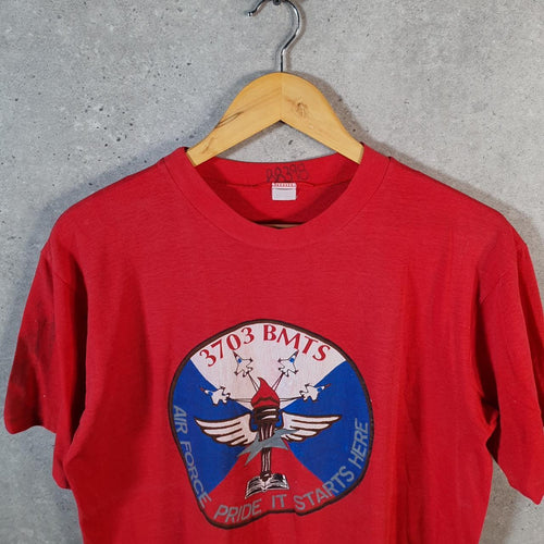 Vintage Air Force 3703 BMTS 90s USA Single Stitch T Shirt Men’s Large Red C7967
