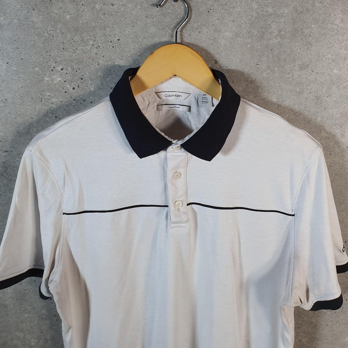 Vintage Calvin Klein Liquid Touch Polo Shirt Men’s Medium White Casual 3 Button C9852