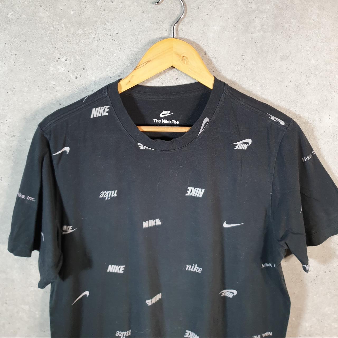 Vintage Nike All Over Print T Shirt Men’s Medium Black Printed Single Swoosh Logo Athletic C8271