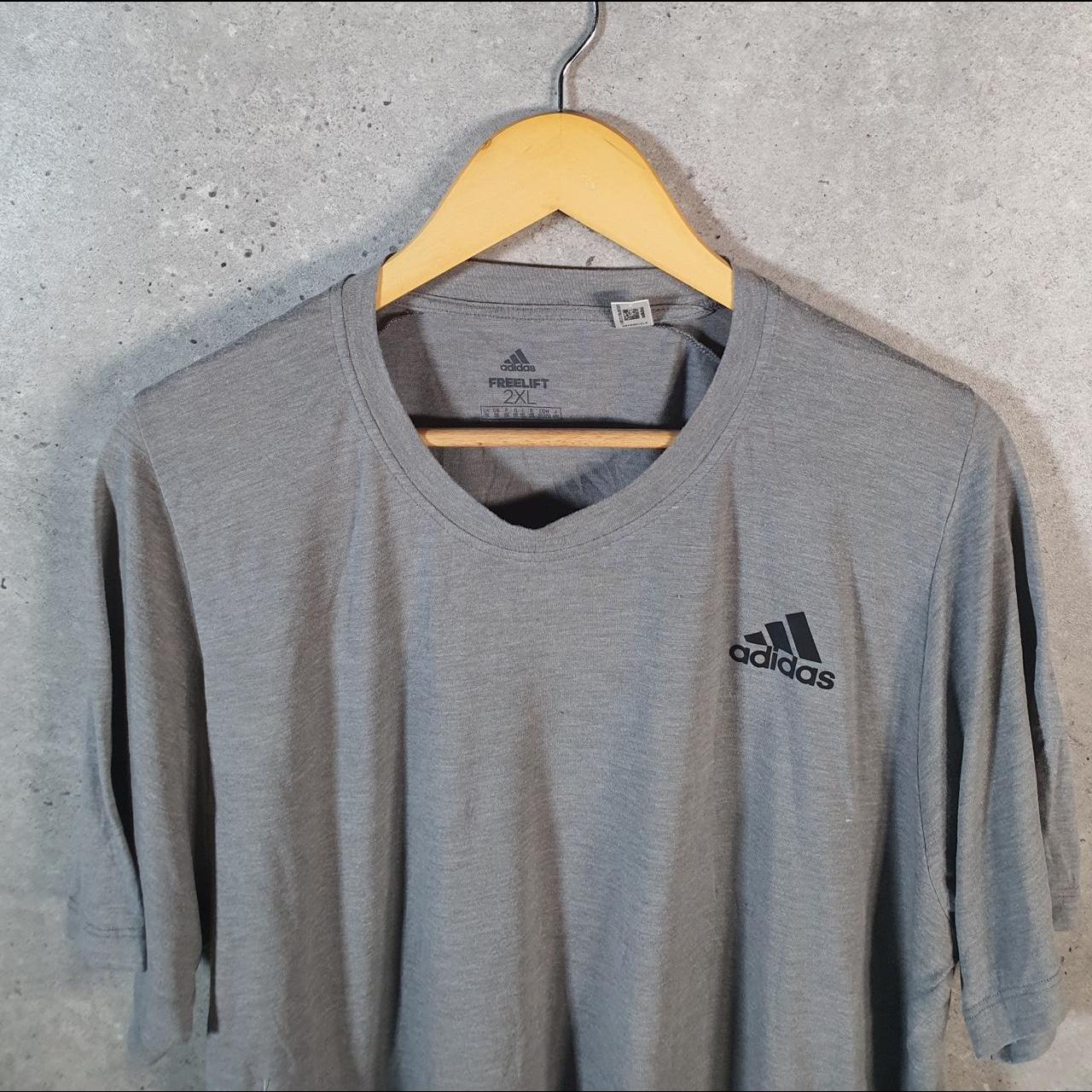 Vintage Adidas Freelift Climalite T Shirt Shirt Men’s 2XL Grey Three Stripes Logo Athletic C9728