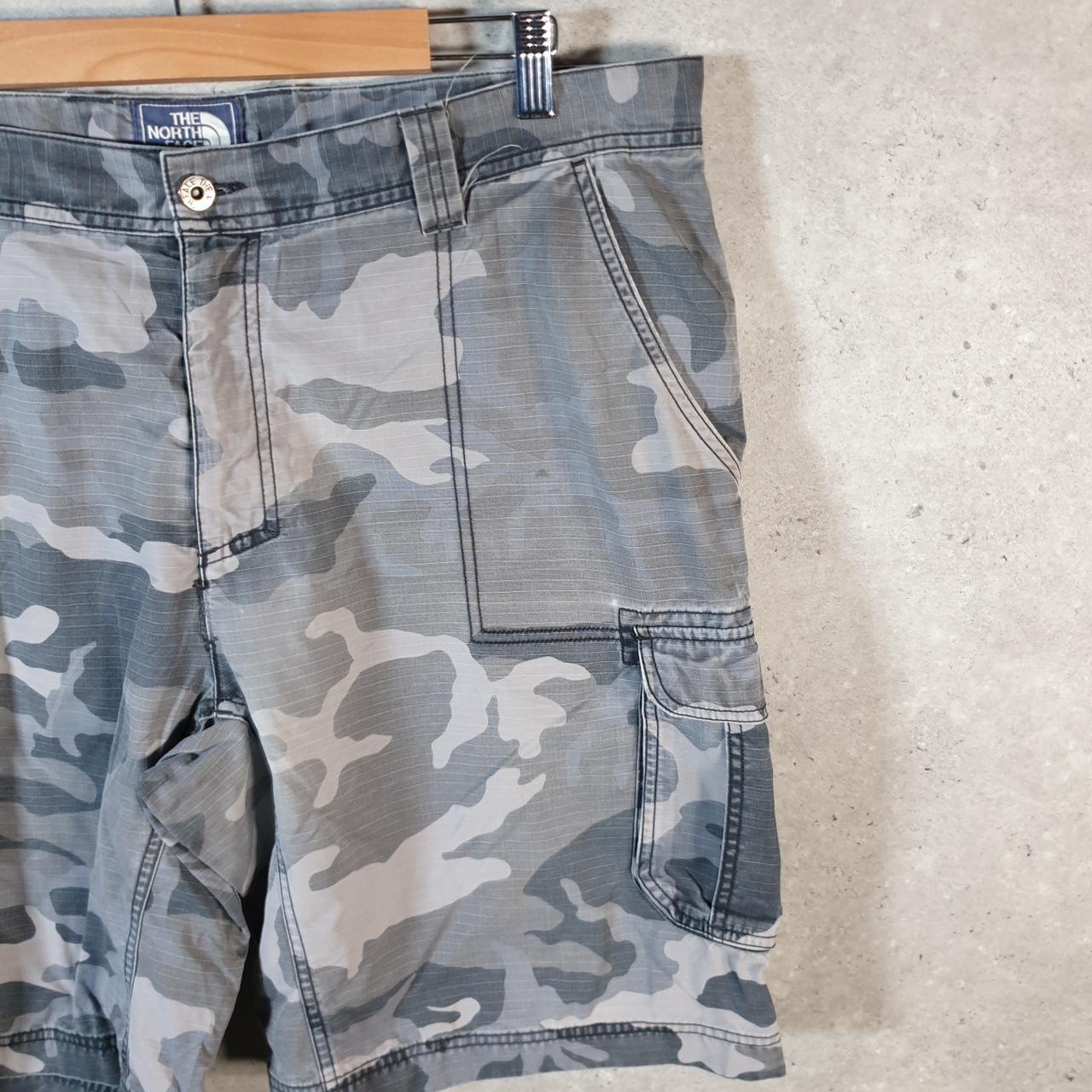 Vintage The North Face TNF Shorts Jorts Chino Cargo Men’s W40 Grey Camouflage Baggy Cotton
