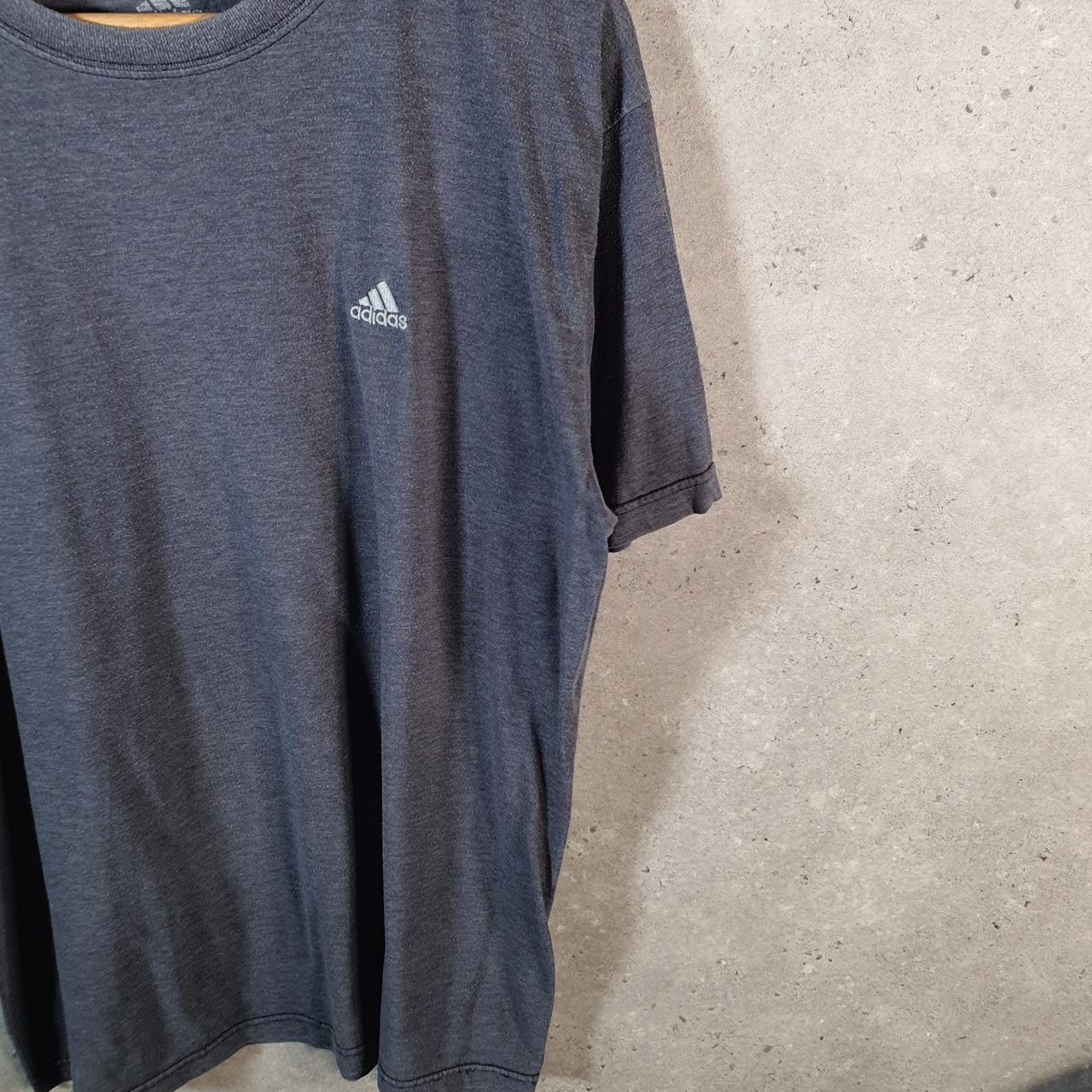 Vintage Adidas T Shirt Men’s Medium Grey Three Stripes Logo Athletic