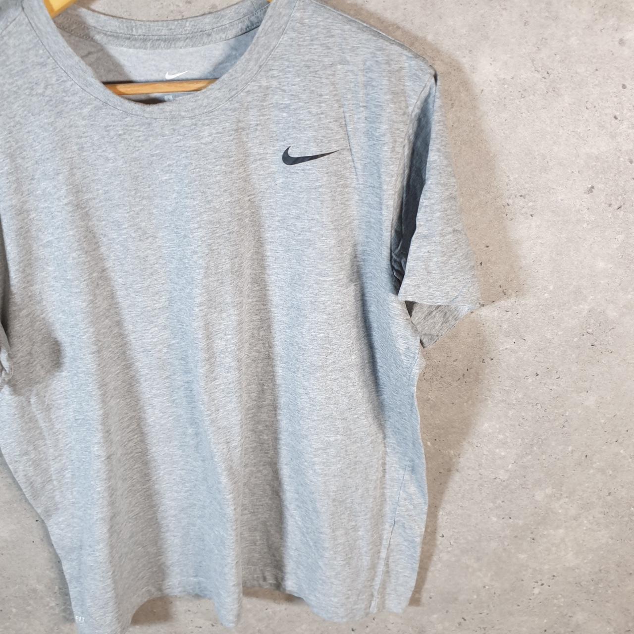 Vintage Nike Dri Fit Club T Shirt Men’s Large Grey Logo Swoosh Athletic