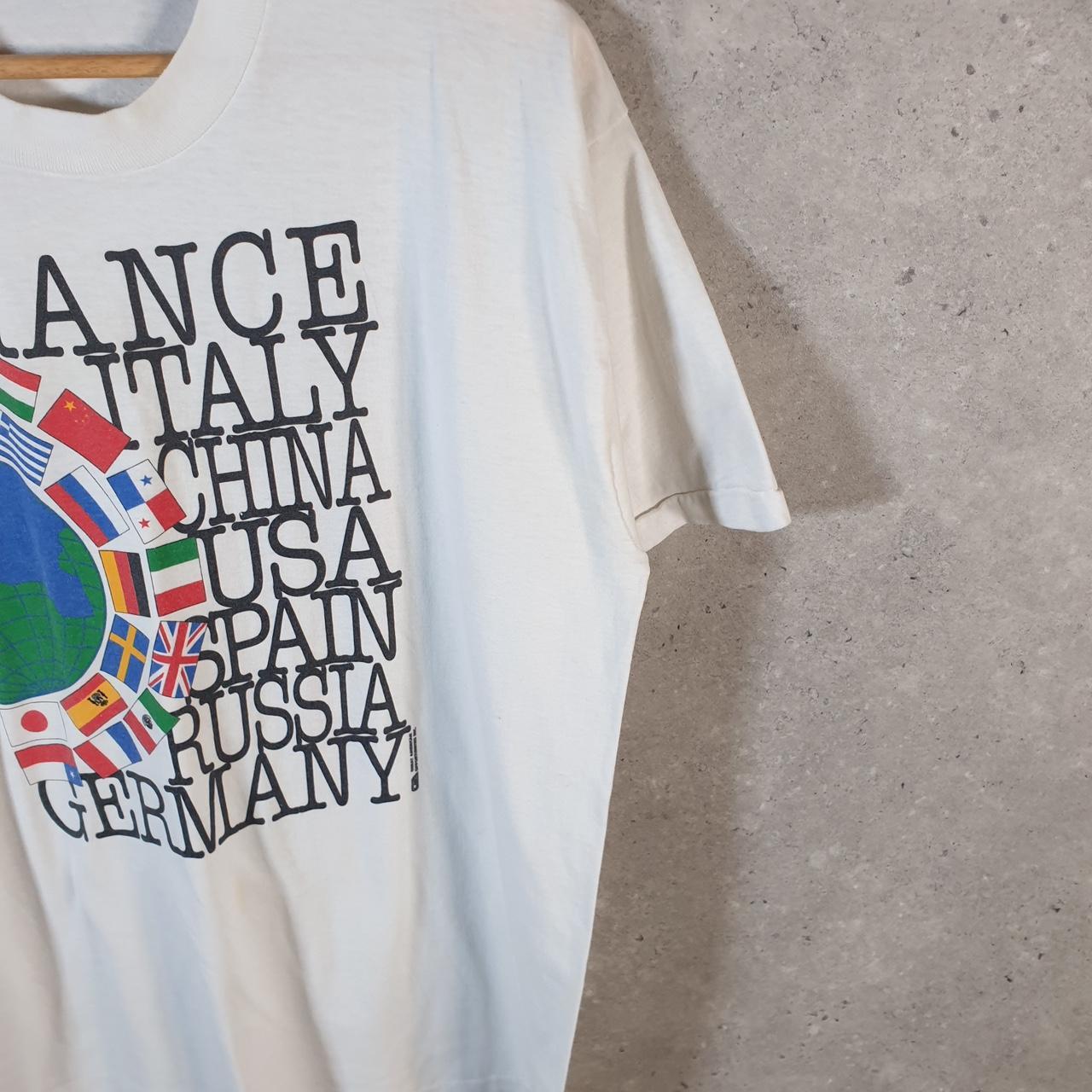 Vintage Fruit of the Loom Countries World 90s USA Single Stitch T Shirt Men’s Large White