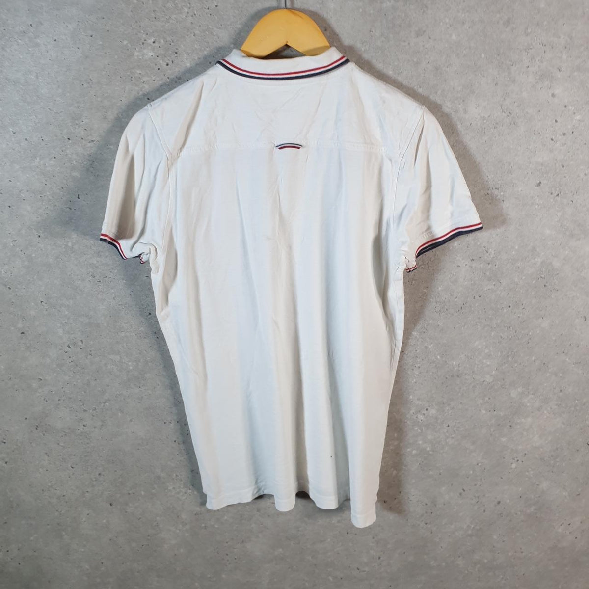 Vintage Tommy Hilfiger Polo Shirt Men’s Medium White Slim Fit Embroidered Logo