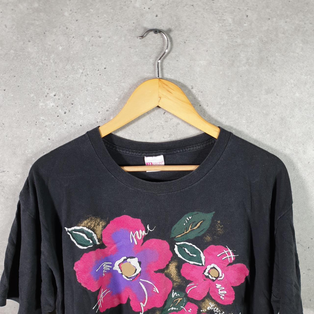 Vintage Hanes Her Way Flowers Graphic 90s USA Single Stitch T Shirt Womens XL Black Big Fish Vintage