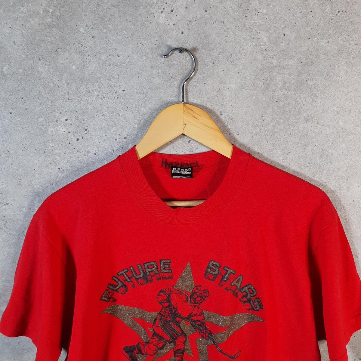 Vintage Best Fruit of the Loom Hockey Future Stars 90s USA Single Stitch T Shirt Men’s Large Red Big Fish Vintage