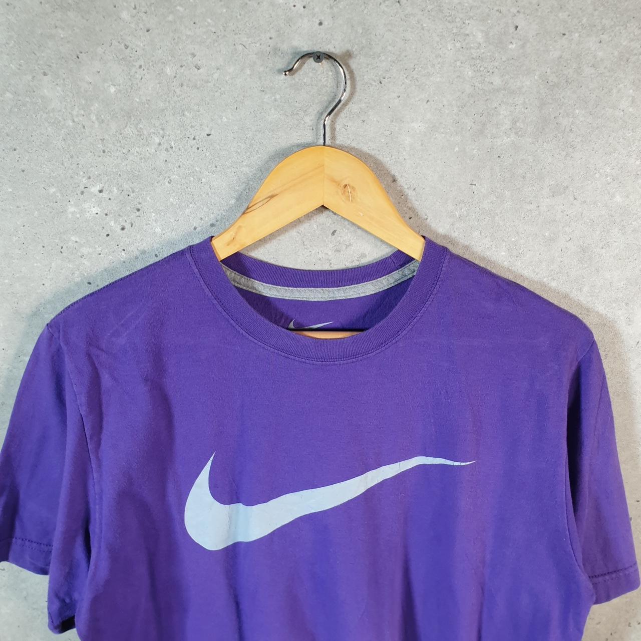 Vintage Nike T Shirt Men’s Medium Purple Printed Single Swoosh Logo Athletic C8286