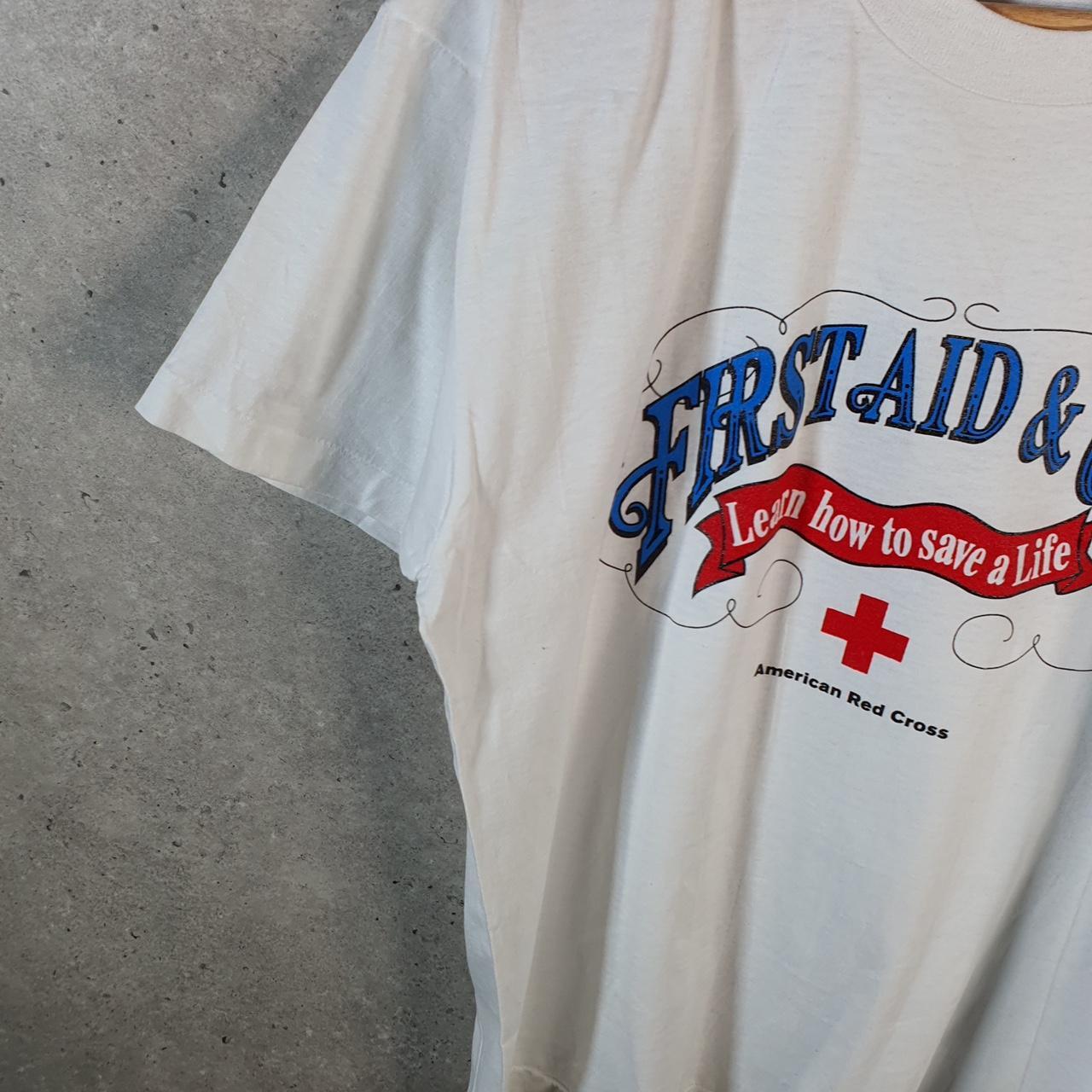 Vintage Fruit of the Loom American Red Cross 90s USA Single Stitch T Shirt Men’s Large White