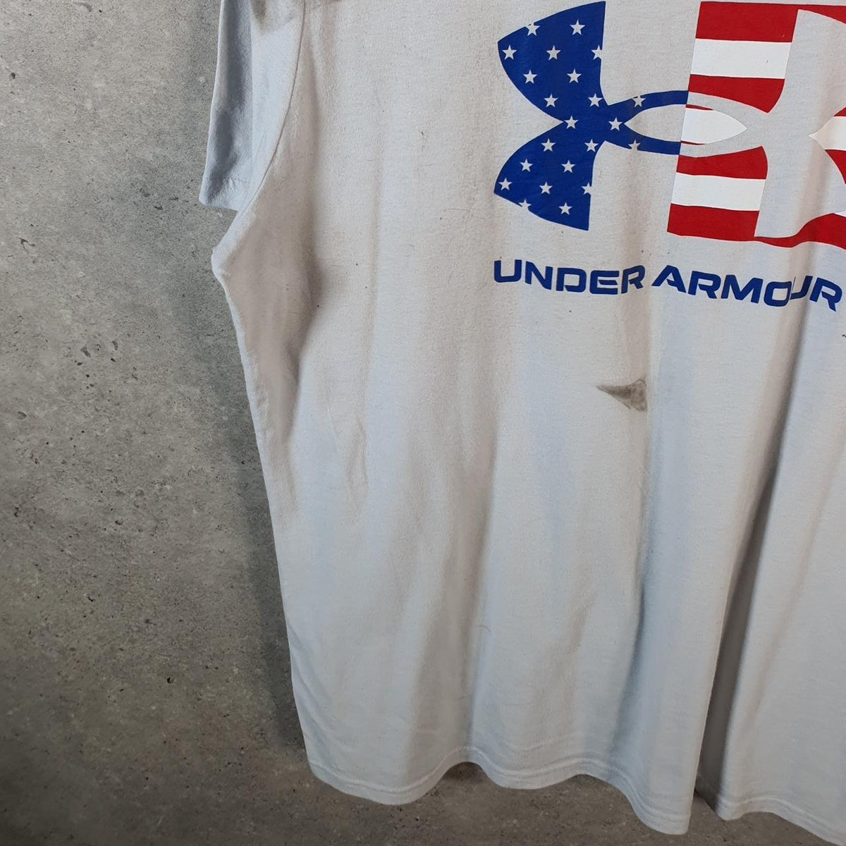 Vintage Under Armour Spellout T Shirt Shirt Men’s Large Grey Loose Sports Athletic