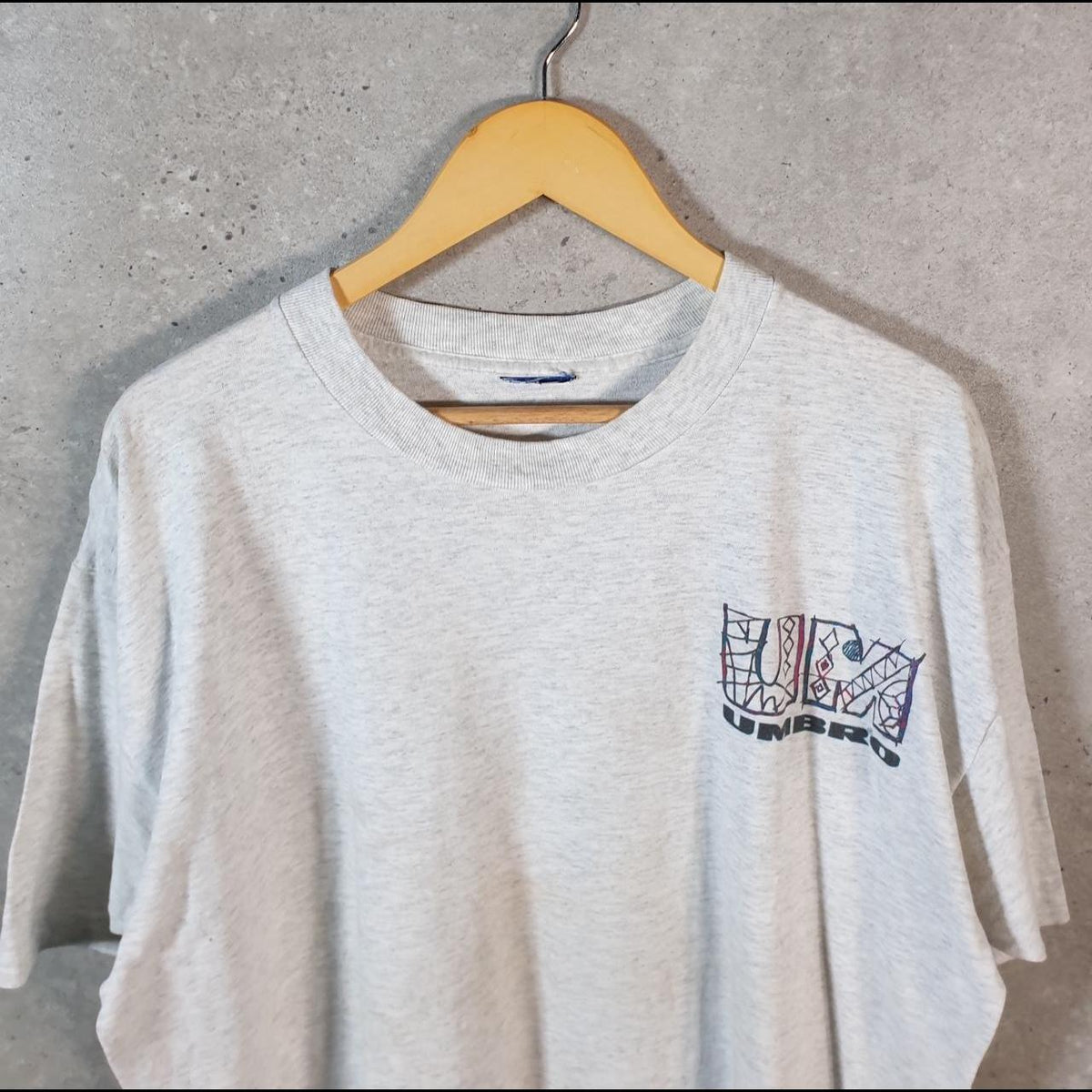 Vintage Umbro Spellout 90s USA Single Stitch T Shirt Men’s Large Grey C9418