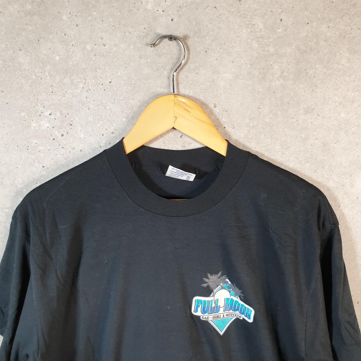 Vintage Sof Tee TeeJays Full Moon Bar Encinitas California Single Stitch T Shirt Men’s XL Black Big Fish Vintage