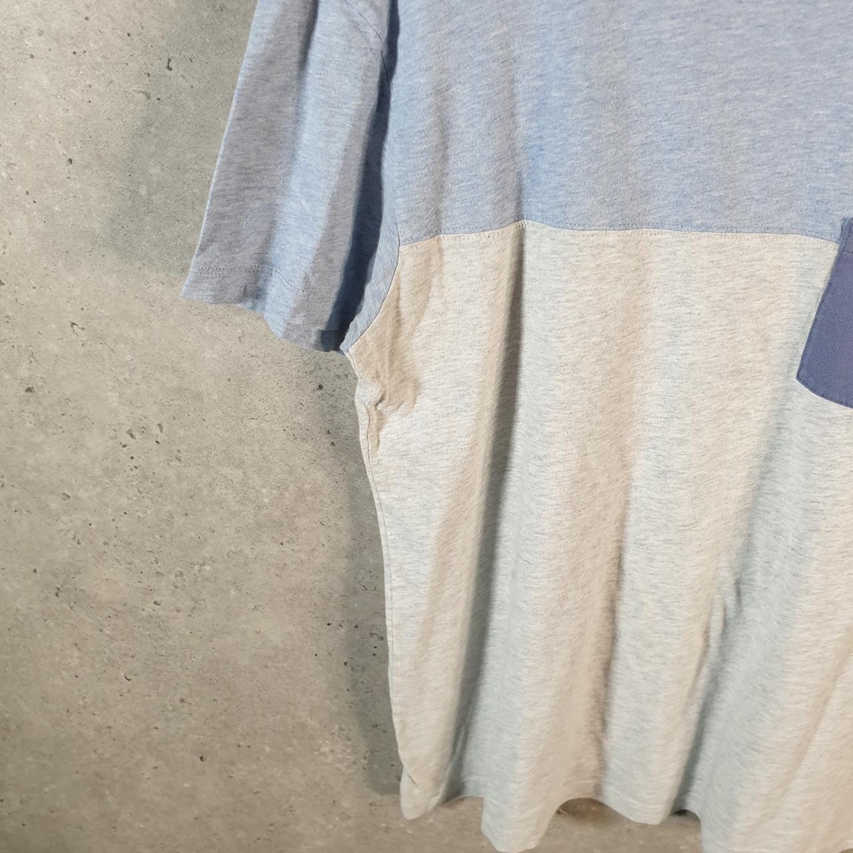 Vintage J Crew Graphic T Shirt Men’s Medium Blue Casual Sports Logo Athletic