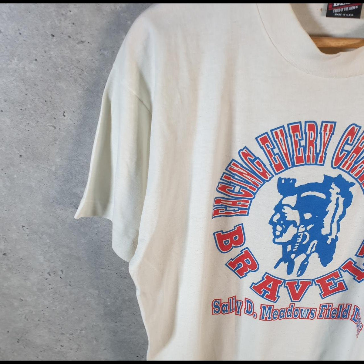 Vintage Fruit of the Loom Sally D Meadows Field 90s USA Single Stitch T Shirt Men’s Large White