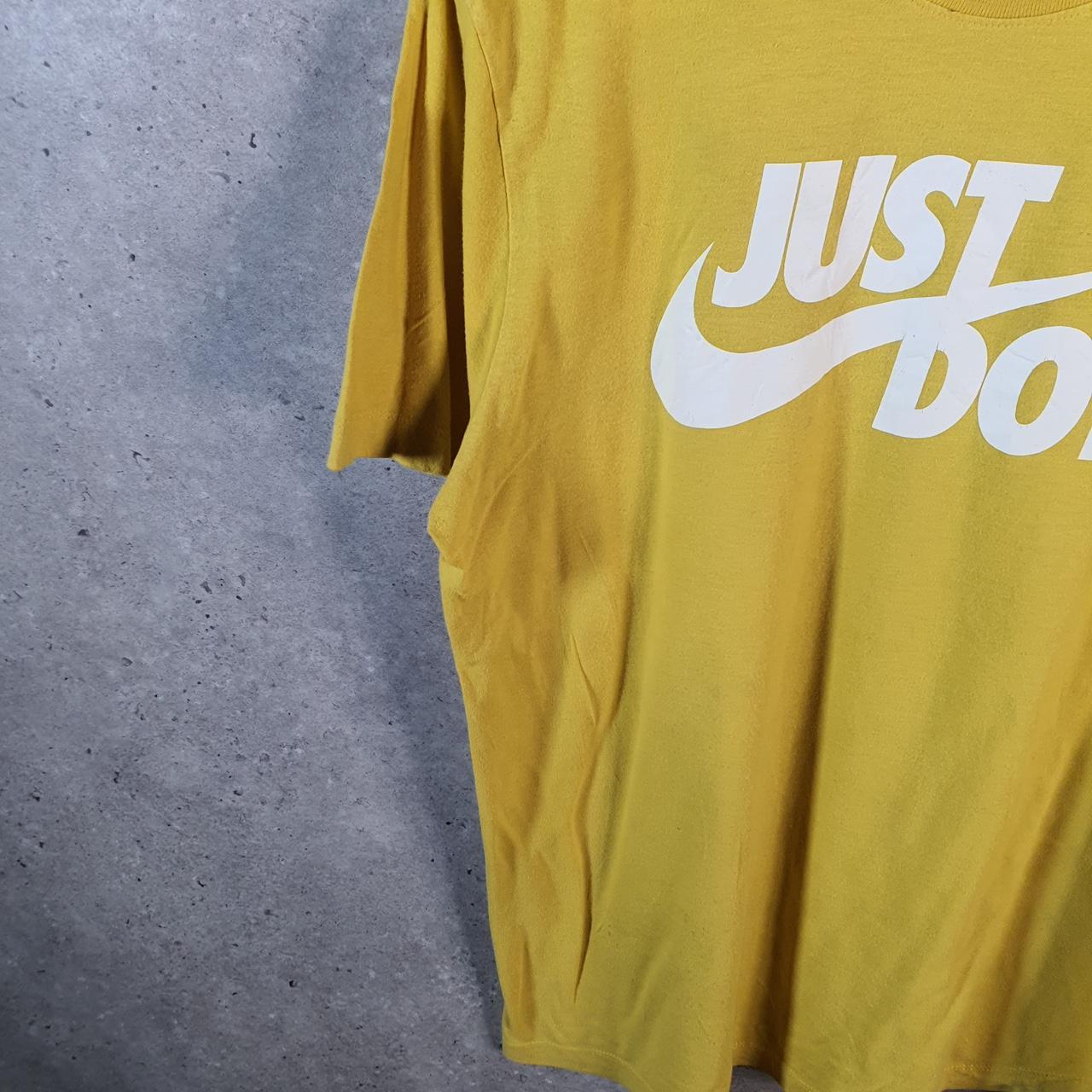 Vintage Nike Spellout Just Do It T Shirt Men’s Medium Yellow Logo Swoosh Athletic
