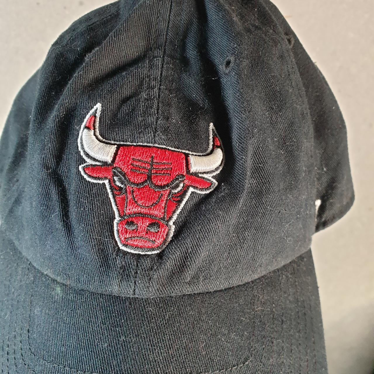 Vintage NFL Chicago Bears Adjustable Cap Men’s USA Spellout Athletic C8508