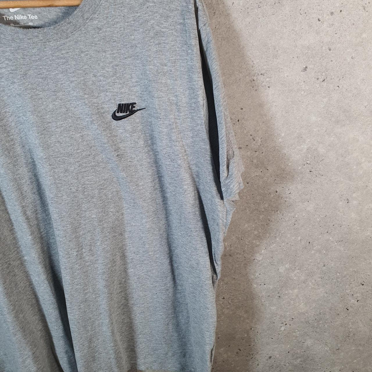 Vintage Nike Club T Shirt Men’s 2XL Grey Embroidered Swoosh Logo Athletic Big Fish Vintage